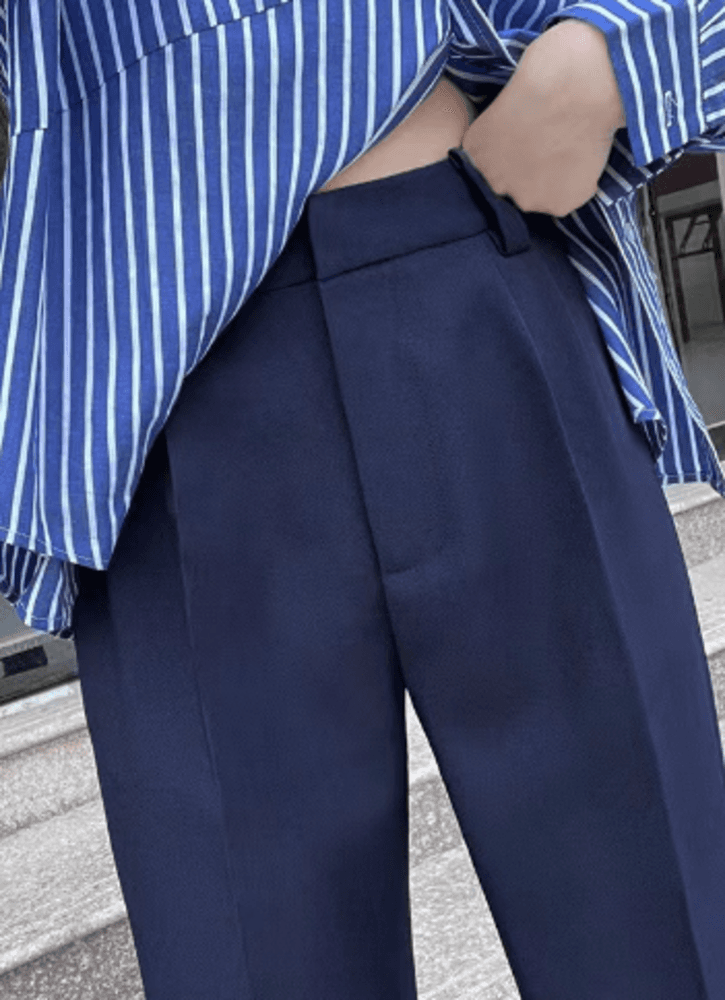 オフィスカジュアル レディース シャツと合わせたいスラックス パンツ